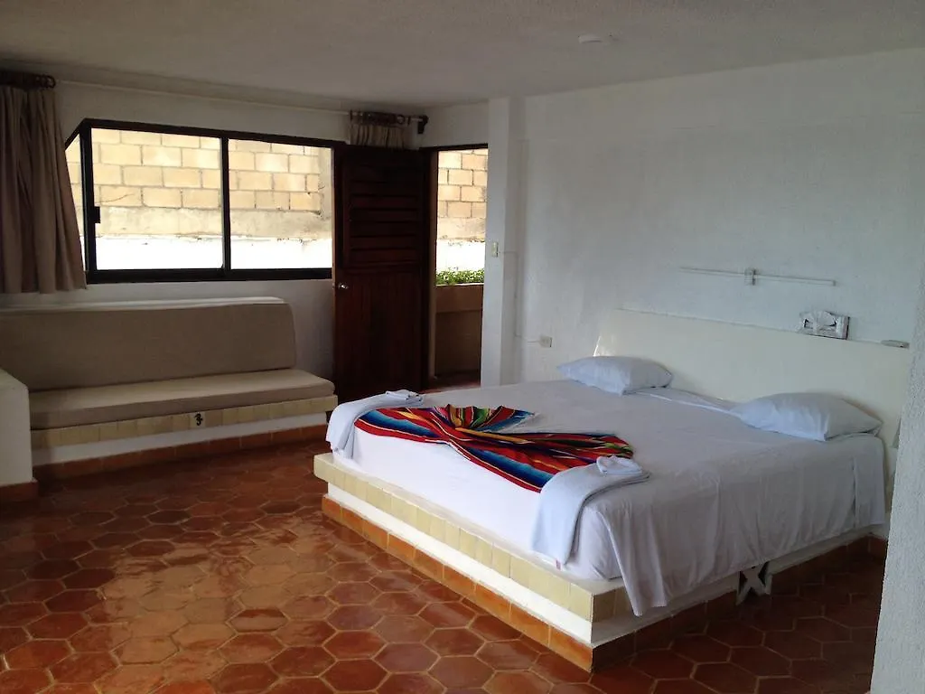 Safari Inn Cozumel Hotel